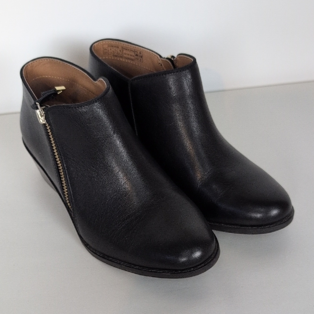 Vionic Jolene Heeled Ankle Boot